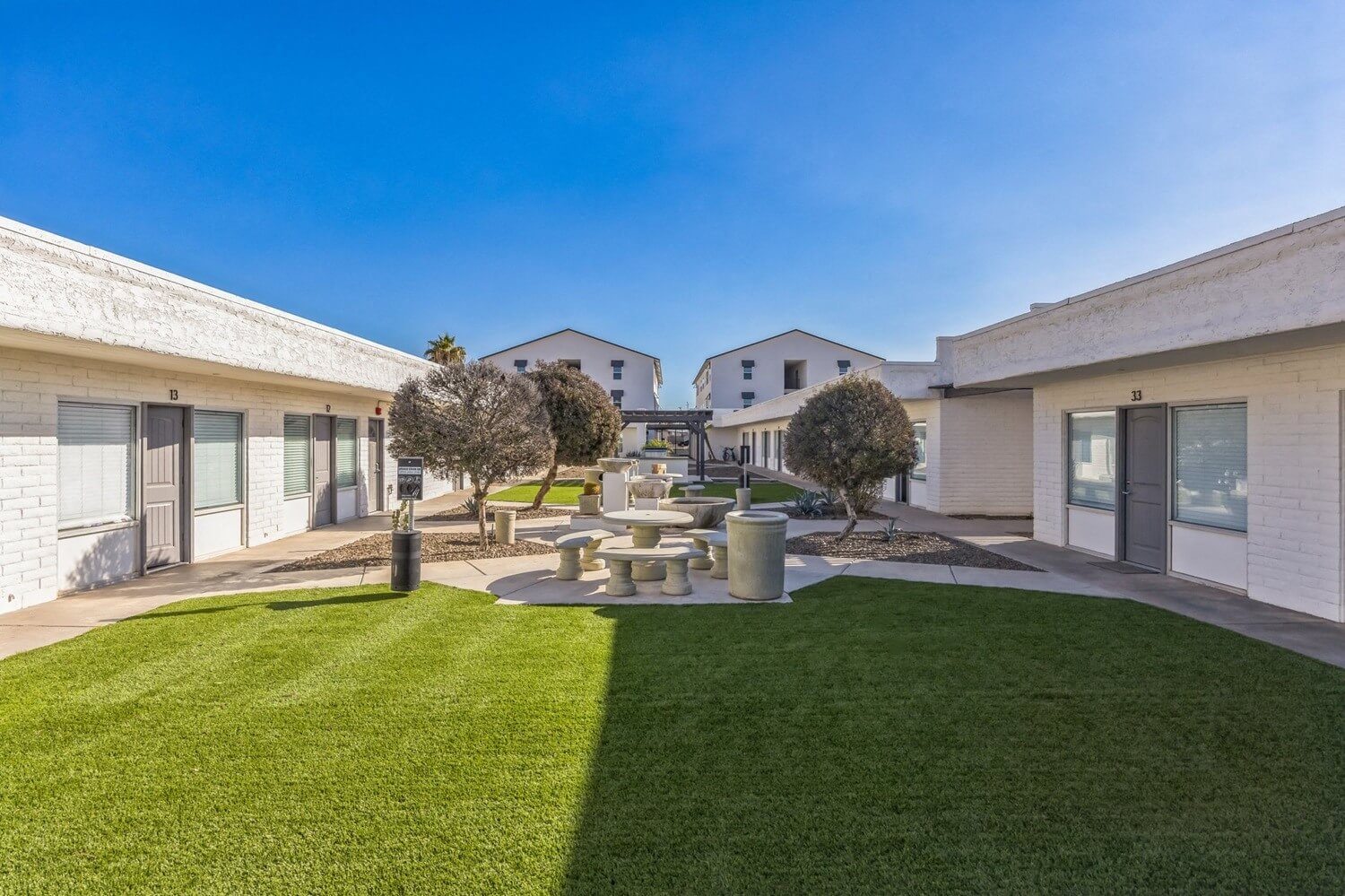 Youngtown Flats photo 4